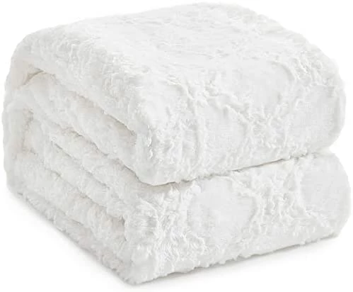 KAWAHOME Faux Fur Blanket King Size Winter Super Soft Cozy Warm Fluffy Plush Blanket Quatrefoil Pattern For Couch Sofa Bed, 108" X 90" (White) 15 KAWAHOME Faux Fur Blanket King Size Winter Super Soft Cozy Warm Fluffy Plush Blanket Quatrefoil Pattern For Couch Sofa Bed, 108" X 90" (White) - Image 13