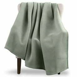 Vellux 1B07043 Original Insulating Core Hotel Style Solid Blanket Machine Washable Soft Cozy Warm Pet Friendly Bed Sofa Blankets, King, Green