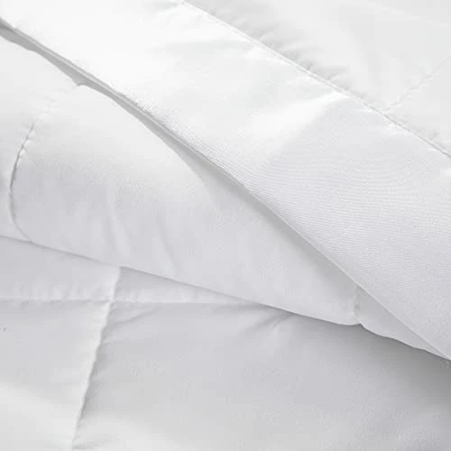 Madison Park Windom Microfiber Down Alternative Stain Resistant Blanket, Full/Queen, White Windom Blush 6 Madison Park Windom Microfiber Down Alternative Stain Resistant Blanket, Full/Queen, White Windom Blush - Image 4