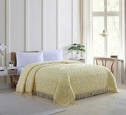 Beatrice Home Fashions Medallion Chenille, Standard Sham, White 27 Beatrice Home Fashions Medallion Chenille, Standard Sham, White -Electric Blankets Sales 2022 41HzySOBBdL. AC