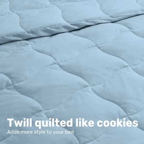 UNIKOME Lightweight Goose Feather Down Blanket With Satin Trim, Full/Queen Size Blanket For Bed 100% Cotton, Sky Blue (90"X90") 7 UNIKOME Lightweight Goose Feather Down Blanket With Satin Trim, Full/Queen Size Blanket For Bed 100% Cotton, Sky Blue (90"X90") - Image 5