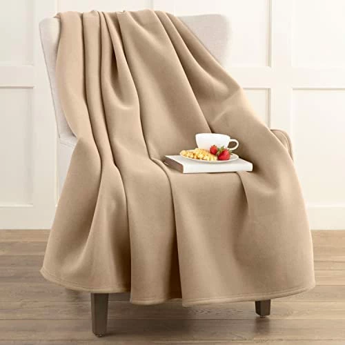 Vellux 1B07043 Original Insulating Core Hotel Style Solid Blanket Machine Washable Soft Cozy Warm Pet Friendly Bed Sofa Blankets, King, Green 8 Vellux 1B07043 Original Insulating Core Hotel Style Solid Blanket Machine Washable Soft Cozy Warm Pet Friendly Bed Sofa Blankets, King, Green - Image 6