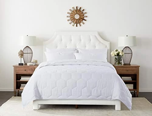 Feather & Loom Feather And Loom Honeycomb Down Alternative Lightweight Blanket - Breathable And Soft Microfiber Cover, Hypoallergenic Fiber Fill, Oeko-TEX Standard 100 | Color: Blue | Machine Washable | Size: King Blue Fog 13 Feather & Loom Feather And Loom Honeycomb Down Alternative Lightweight Blanket - Breathable And Soft Microfiber Cover, Hypoallergenic Fiber Fill, Oeko-TEX Standard 100 | Color: Blue | Machine Washable | Size: King Blue Fog - Image 11