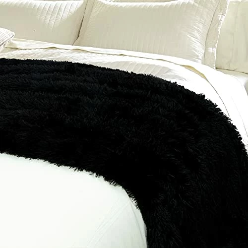 XYYZYZ Extra Soft Faux Fur Queen Blanket,Lightweight Plush Fluffy Fuzzy Blanket For Bed,Black 4 XYYZYZ Extra Soft Faux Fur Queen Blanket,Lightweight Plush Fluffy Fuzzy Blanket For Bed,Black - Image 2