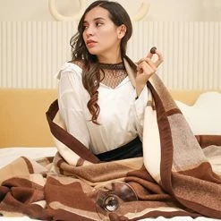 YOUR MOON Pure Merino Wool Blanket Queen Size, 100% Australian Natural Wool Bed Blanket, Washable Wool Blanket Throw, Hypoallergenic- Non-Itchy Or Scratchy Fabric (Coffee)