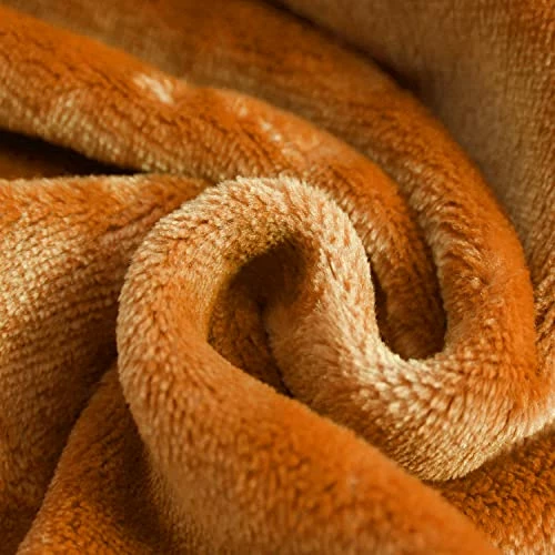 SOCHOW Flannel Fleece Blanket Twin Size, All Season Super Soft Cozy Blanket For Bed Or Couch, Orange 5 SOCHOW Flannel Fleece Blanket Twin Size, All Season Super Soft Cozy Blanket For Bed Or Couch, Orange - Image 3
