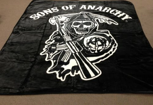 Silicon Valley Textile Sons Of Anarchy 79" X 94" Plush Queen Size Blanket (SAMCRO Fear The Reaper Logo) 6 Silicon Valley Textile Sons Of Anarchy 79" X 94" Plush Queen Size Blanket (SAMCRO Fear The Reaper Logo) - Image 4