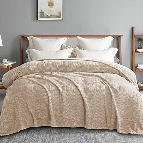 Exclusivo Mezcla King Size Jacquard Weave Wave Pattern Flannel Fleece Velvet Plush Bed Blanket As Bedspread/Coverlet/Bed Cover (90" X 104",Camel) - Soft, Lightweight, Warm And Cozy 3 Exclusivo Mezcla King Size Jacquard Weave Wave Pattern Flannel Fleece Velvet Plush Bed Blanket As Bedspread/Coverlet/Bed Cover (90" X 104",Camel) - Soft, Lightweight, Warm And Cozy