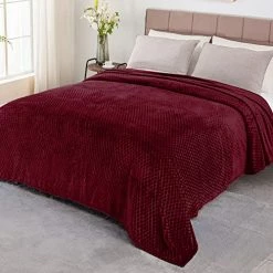 Exclusivo Mezcla Diamond Ultra Soft Fleece Blanket, Queen Size Flannel Blankets For Bed (Deep Red , 86 X 90 Inches) - Cozy, Warm And Lightweight