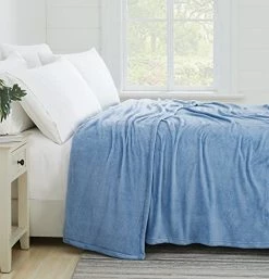 Southshore Fine Living, Inc. Oversized Flannel King Blanket, Warm Flannel Microfleece Blanket, Soft Fluffy Winter Blanket, (110 X98) King / California King Blankets Navy Blue Color -Electric Blankets Sales 2022 51QjJ0DNO2L. AC