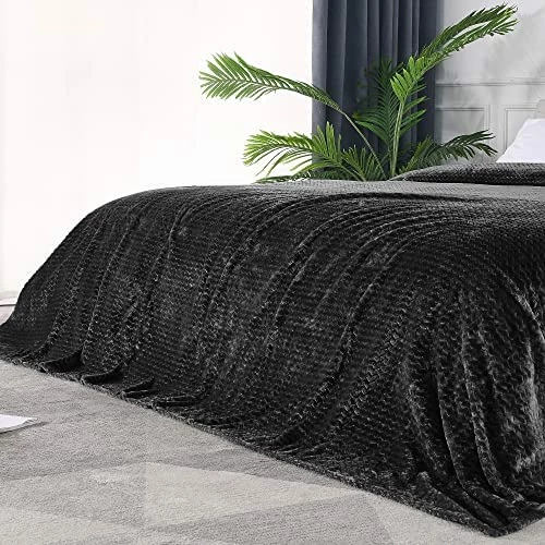 BEDELITE Fleece King Size Blanket - Ultra Modern Teal And White King Size Blanket - Super Cozy Luxurious Microfiber Blanket For Sofa And Bed, Reversible Soft Blanket For All Season Grey 11 BEDELITE Fleece King Size Blanket - Ultra Modern Teal And White King Size Blanket - Super Cozy Luxurious Microfiber Blanket For Sofa And Bed, Reversible Soft Blanket For All Season Grey - Image 9