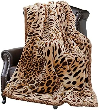 LGYKUMEG 9 Lbs Heavy Korean Mink Blanket Queen Size 79"×91", Silky Soft And Warm, 2 Ply Reversible Raschel Bed Blanket,(200x230cm4kg). Gray And White 13 LGYKUMEG 9 Lbs Heavy Korean Mink Blanket Queen Size 79"×91", Silky Soft And Warm, 2 Ply Reversible Raschel Bed Blanket,(200x230cm4kg). Gray And White - Image 11