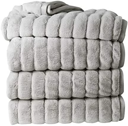 Clara Clark Fleece Blanket, Raschel Mink Faux Fur Blanket, Ultra Plush Blanket, Cozy And Warm Blanket, 55 X 82, Solid Eggplant 11 Clara Clark Fleece Blanket, Raschel Mink Faux Fur Blanket, Ultra Plush Blanket, Cozy And Warm Blanket, 55 X 82, Solid Eggplant - Image 9