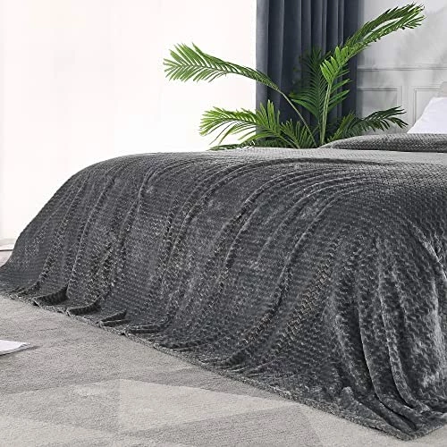 BEDELITE Fleece King Size Blanket - Ultra Modern Teal And White King Size Blanket - Super Cozy Luxurious Microfiber Blanket For Sofa And Bed, Reversible Soft Blanket For All Season Grey 14 BEDELITE Fleece King Size Blanket - Ultra Modern Teal And White King Size Blanket - Super Cozy Luxurious Microfiber Blanket For Sofa And Bed, Reversible Soft Blanket For All Season Grey - Image 12