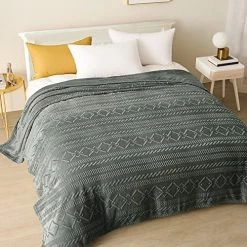 Exclusivo Mezcla Soft Queen Size Fleece Blanket, 90x90 Inches Warm Fuzzy Luxury Bed Blankets, Decorative Geometry Pattern Plush Blanket For Bed, Black 31 Exclusivo Mezcla Soft Queen Size Fleece Blanket, 90x90 Inches Warm Fuzzy Luxury Bed Blankets, Decorative Geometry Pattern Plush Blanket For Bed, Black -Electric Blankets Sales 2022 51m72V63wL. AC