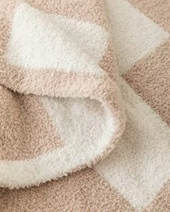 REPRECONF Ultra Soft Cozy Buffalo Checkerboard Grid Fluffy Microfiber Knitted Bed Blanket Super Soft Cozy Lightweight Fleece Checkered Bed Blanket For Sofa Couch Bed Travel Cream Twin Size 60"X80" -Electric Blankets Sales 2022 51rWawHIQaL