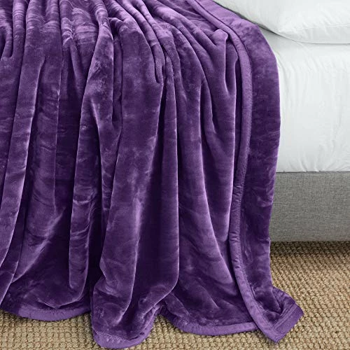 Clara Clark Fleece Blanket, Raschel Mink Faux Fur Blanket, Ultra Plush Blanket, Cozy And Warm Blanket, 55 X 82, Solid Eggplant 5 Clara Clark Fleece Blanket, Raschel Mink Faux Fur Blanket, Ultra Plush Blanket, Cozy And Warm Blanket, 55 X 82, Solid Eggplant - Image 3